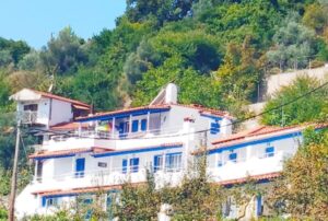 Alexandra's Studios, Kechria Apartment