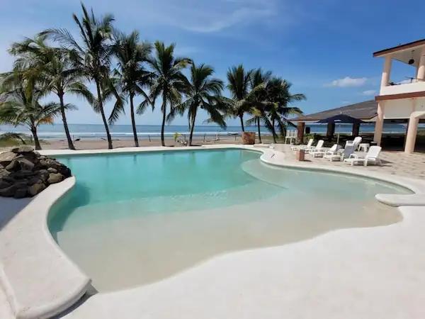 Hotel Bahía Paraíso Coastal Retreat