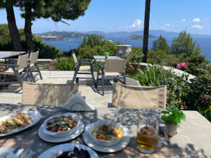 Agnadi Azzurro Bar Restaurant